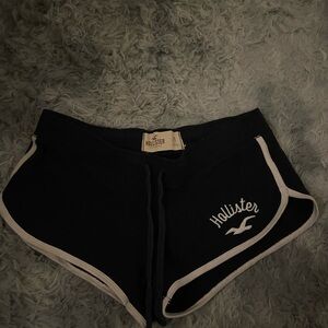 Hollister Women's Black Athletic Shorts